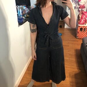 Wishing waves Blue denim cargo jumpsuit with pockets and ruffle trim